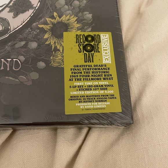 Grateful Dead RSD Fillmore West March 2nd 1969 5-LP Etched Record Vinyl Set - Picture 2 of 4